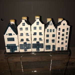 KLM Blue Delft Canal Houses